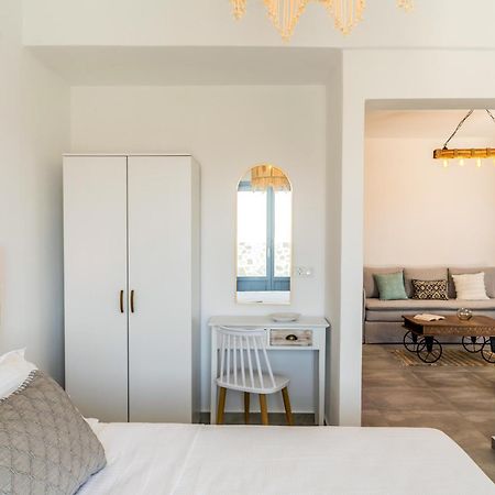 Santorossa Luxury Villas Emporio  Esterno foto