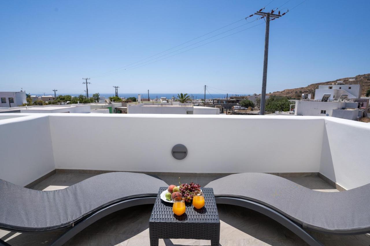 Santorossa Luxury Villas Emporio  Esterno foto