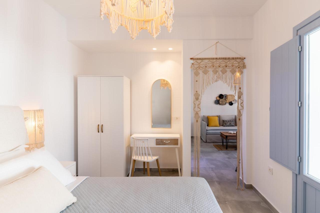 Santorossa Luxury Villas Emporio  Esterno foto