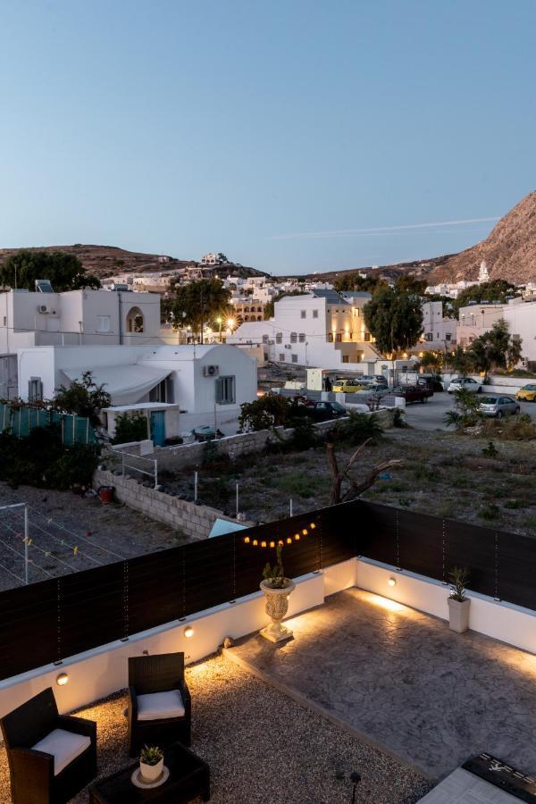 Santorossa Luxury Villas Emporio  Esterno foto